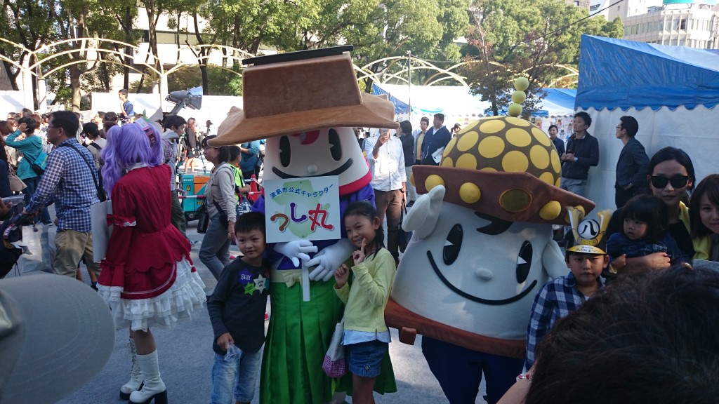 DSC_0342　20141018名古屋まつりゆるキャラ